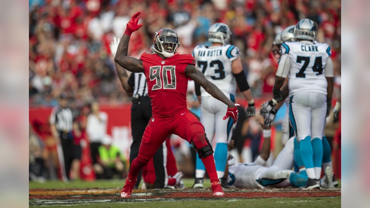 Tampa, Florida, USA. 02nd Dec, 2018. Tampa Bay Buccaneers center Ryan  Jensen (66) and Tampa Bay Buccaneers quarterback Jameis Winston (3) during  the game between the Carolina Panthers and the Tampa Bay