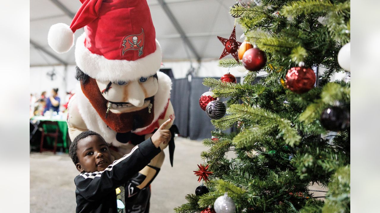 Merry Christmas Tampa Bay Buccaneers NFL Santa And Reindeer