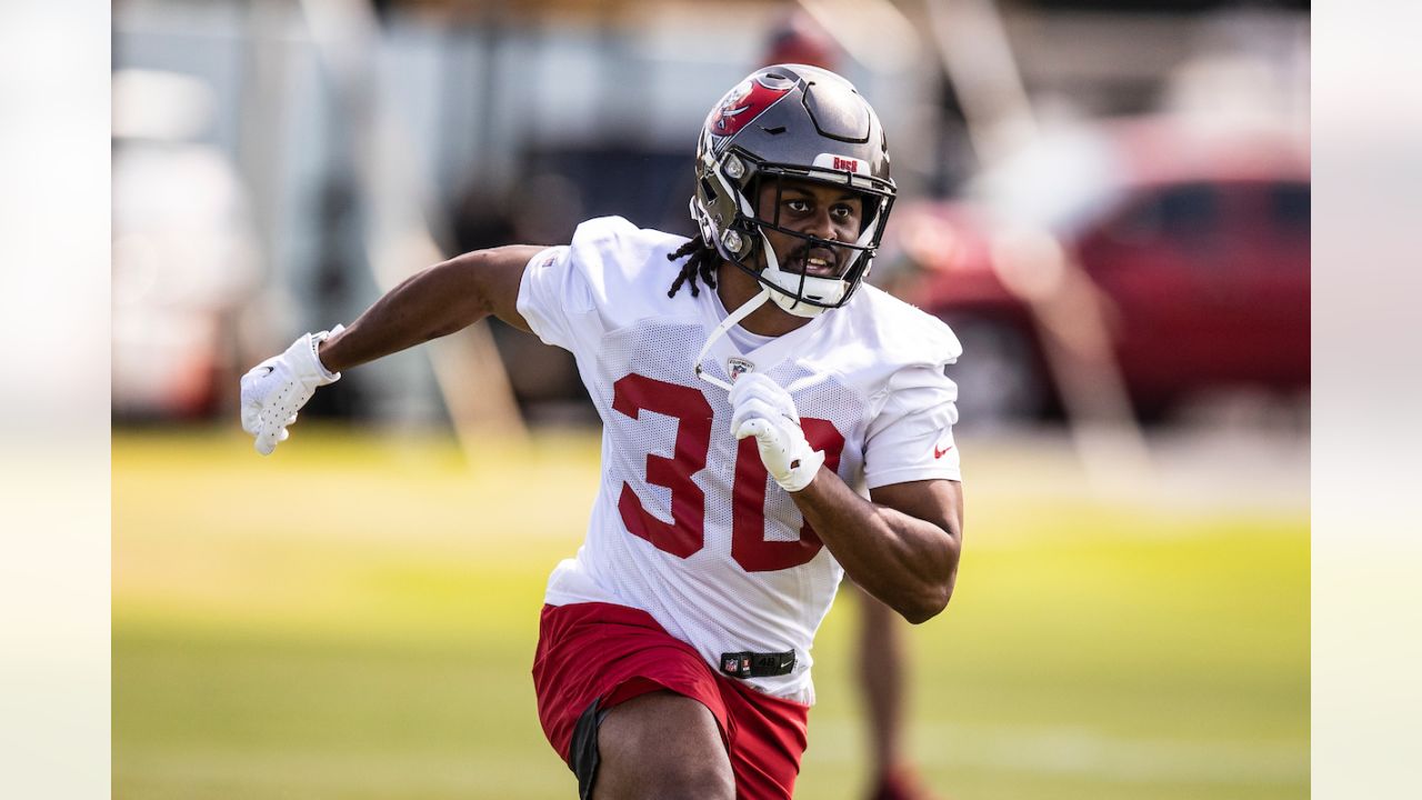 Bucs RB Ronald Jones rushing toward 1,000-yard mark