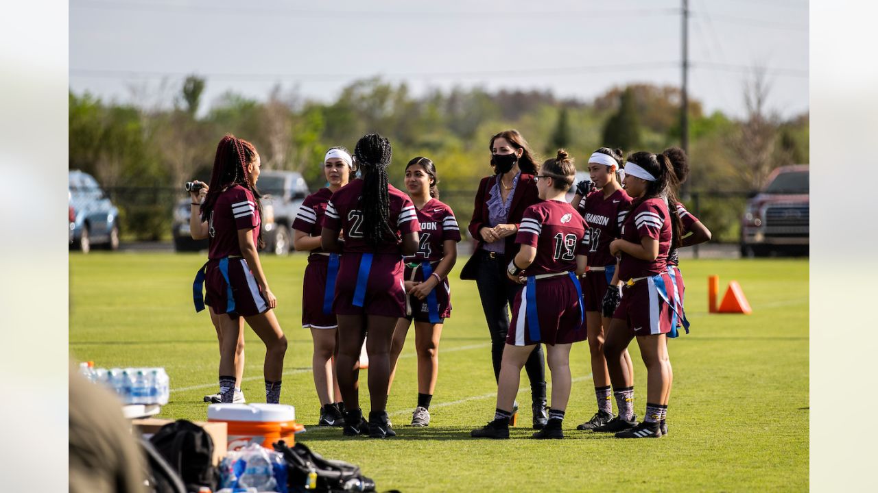 Tampa Bay Buccaneers Girls Flag Football Preseason Classic - Tara  Battiato/Darcie Glazer Kassewitz 