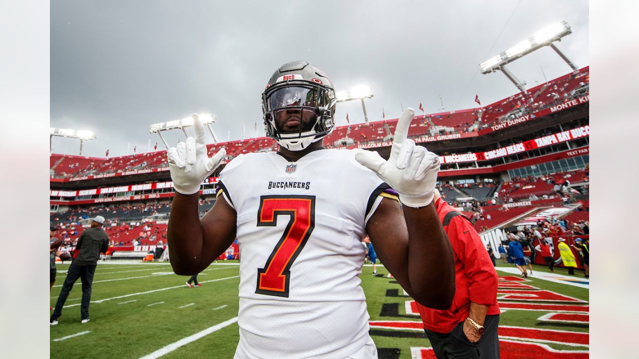 Running Back Leonard Fournette Resigning With Bucs