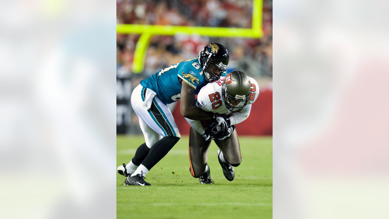 Hall of Fame Nominee Ronde Barber: Corner Back, Tampa Bay Buccaneers -  Ninety-Nine Yards: American Football