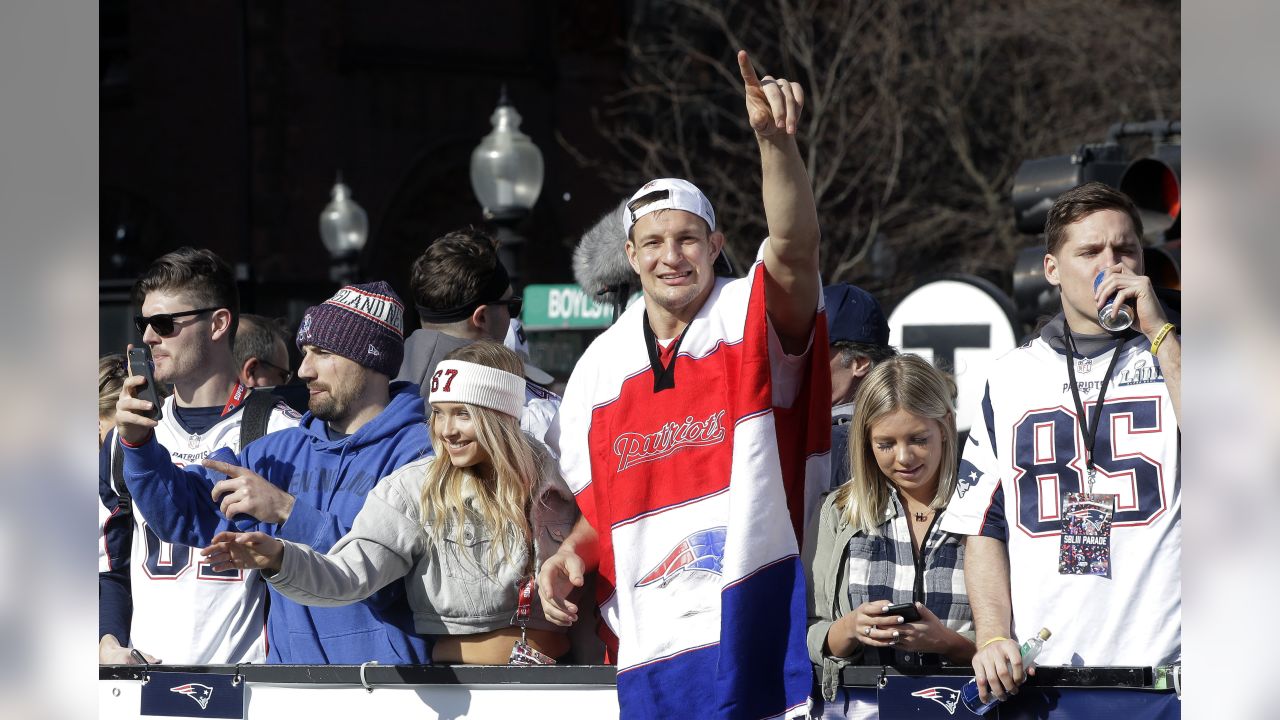 Gronk 'steals' Brady's jersey in pregame ceremony at Fenway - The Boston  Globe