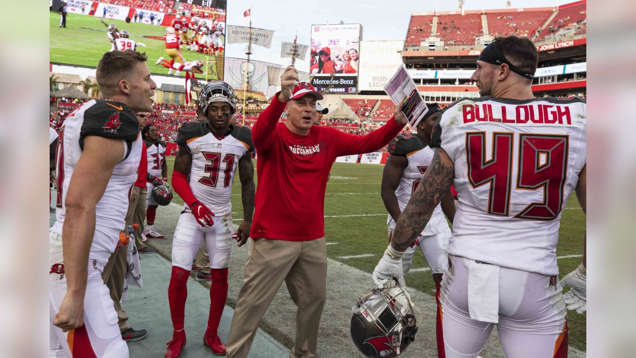 Mike Evans Joins Randy Moss in Elite Club - Tampa Bay Buccaneers, BucsGameday