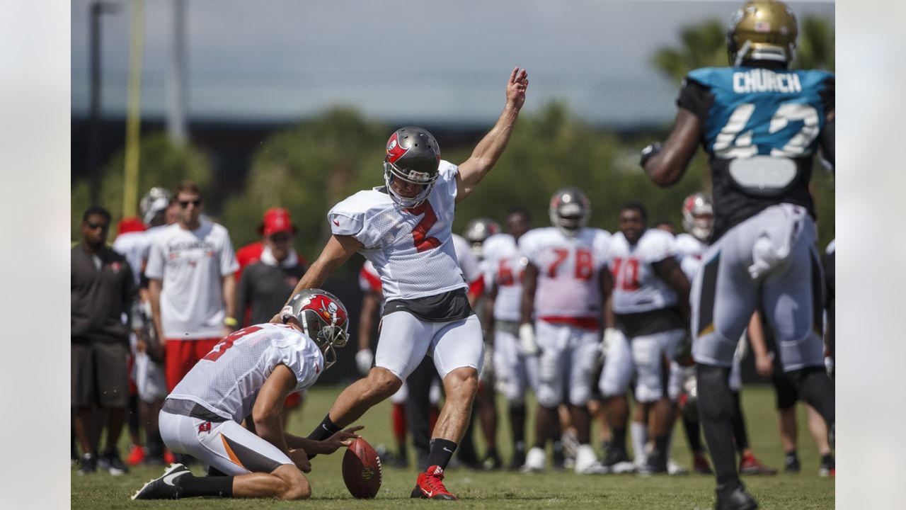 Buccaneers Release K Nick Folk