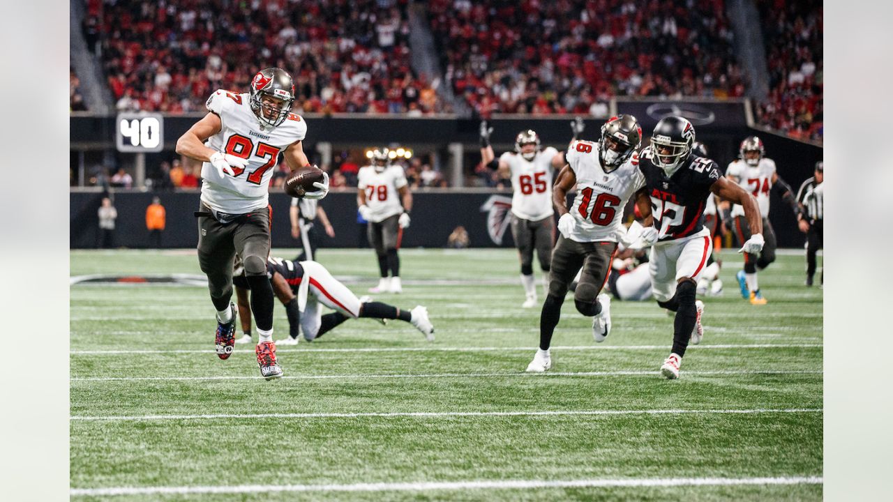 August 28, 2021: Tampa Bay Buccaneers tight end Rob Gronkowski (87) waves  to fans during an NFL preseason game between the Houston Texans and the Tampa  Bay Buccaneers on August 28, 2021