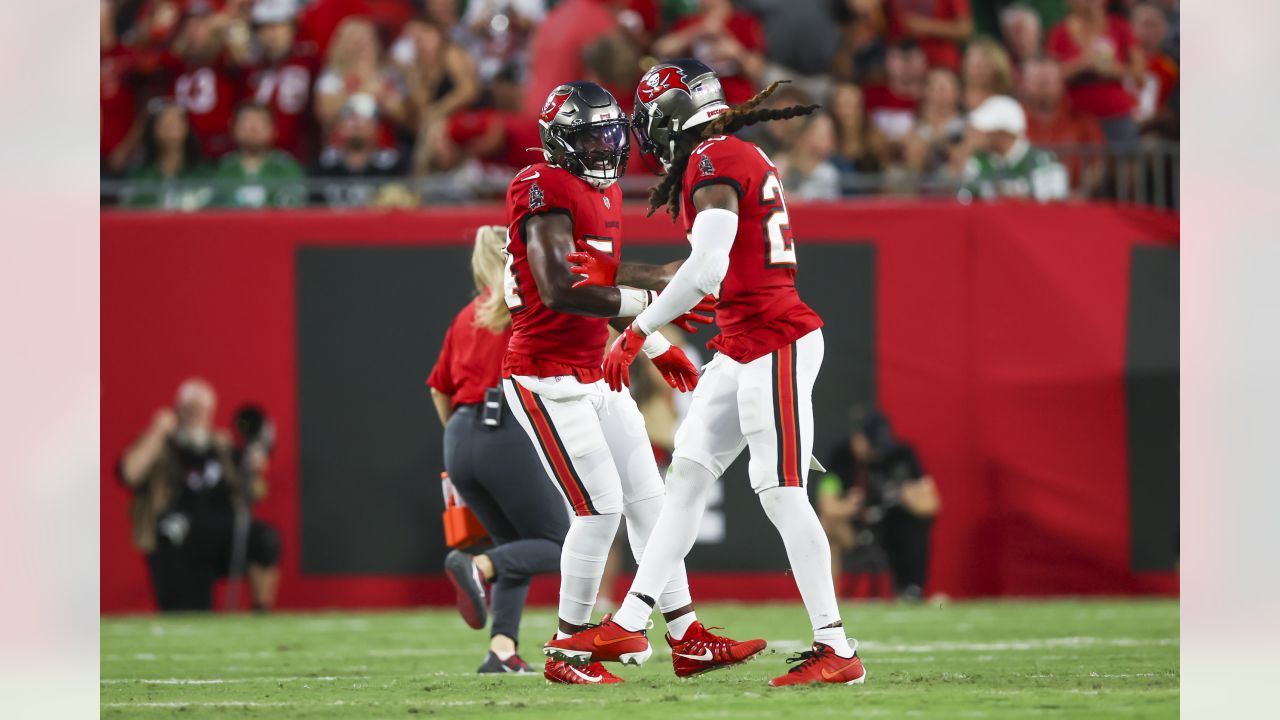 FOX Thursday Night Football after an NFL football game between the  Philadelphia Eagles and the Tampa Bay Buccaneers on Thursday, Oct. 14,  2021, in Philadelphia. (AP Photo/Matt Rourke Stock Photo - Alamy