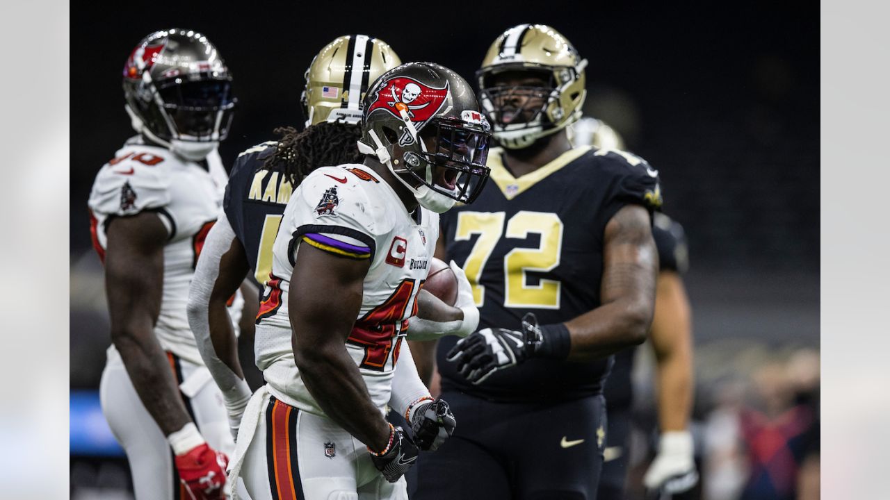 Bucs reconfigure their OL after getting stumped by Saints pass rush