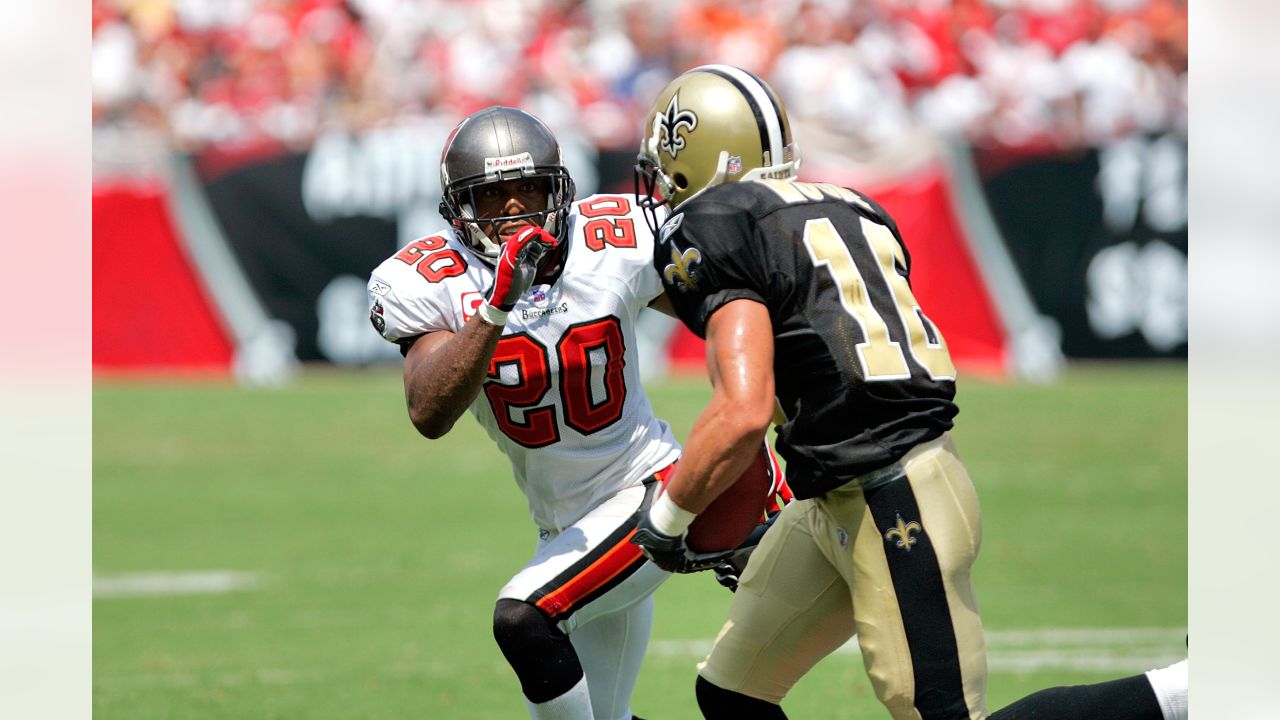 The Class of 2023's Finalists include @Buccaneers legend, Ronde Barber!