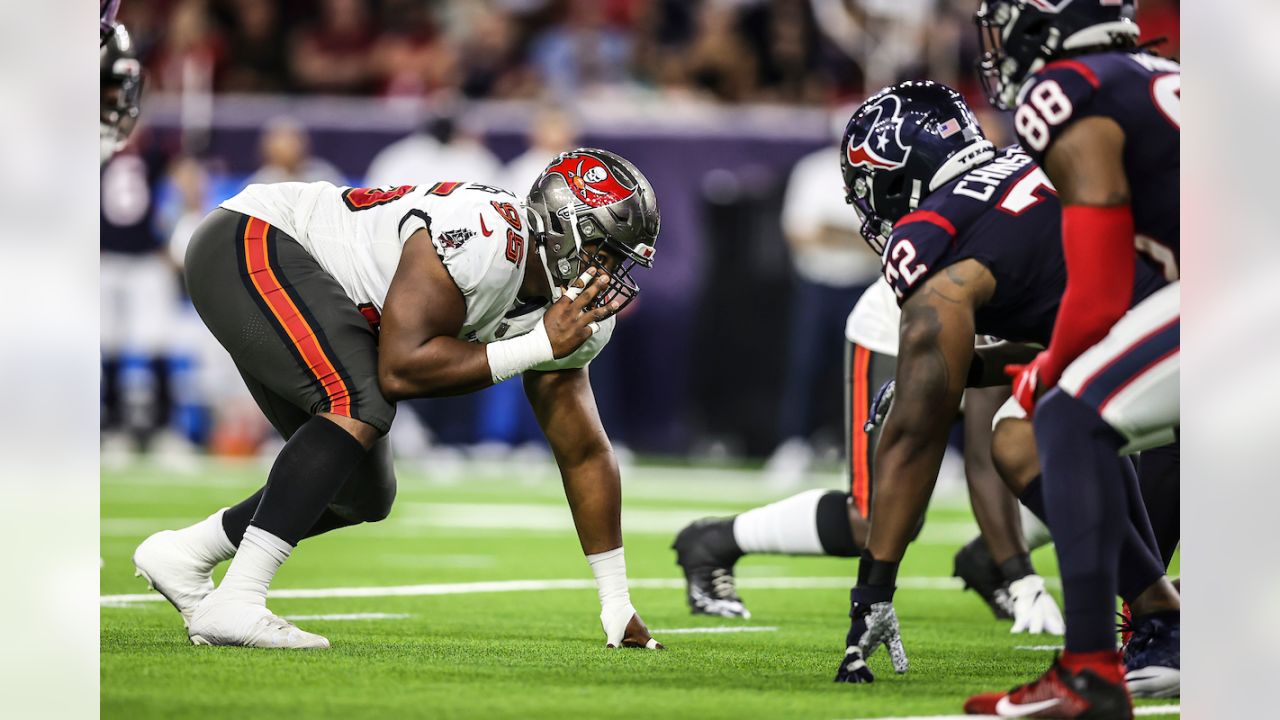 Brady throws touchdown pass as Buccaneers beat Texans, 23-16