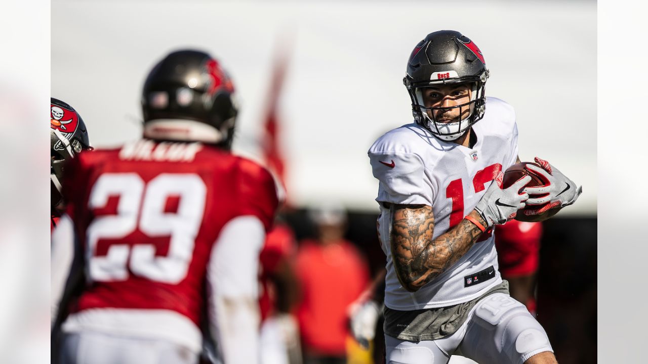 Tampa Bay Buccaneers Training Camp: Receiver & Tight End - Mike