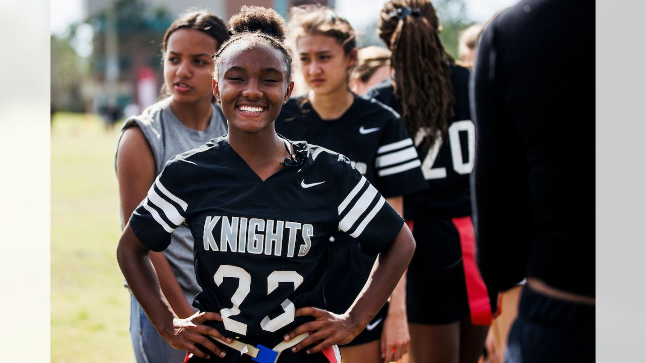 All-girls flag football league officially kicks off in the South Bay –  Daily Breeze