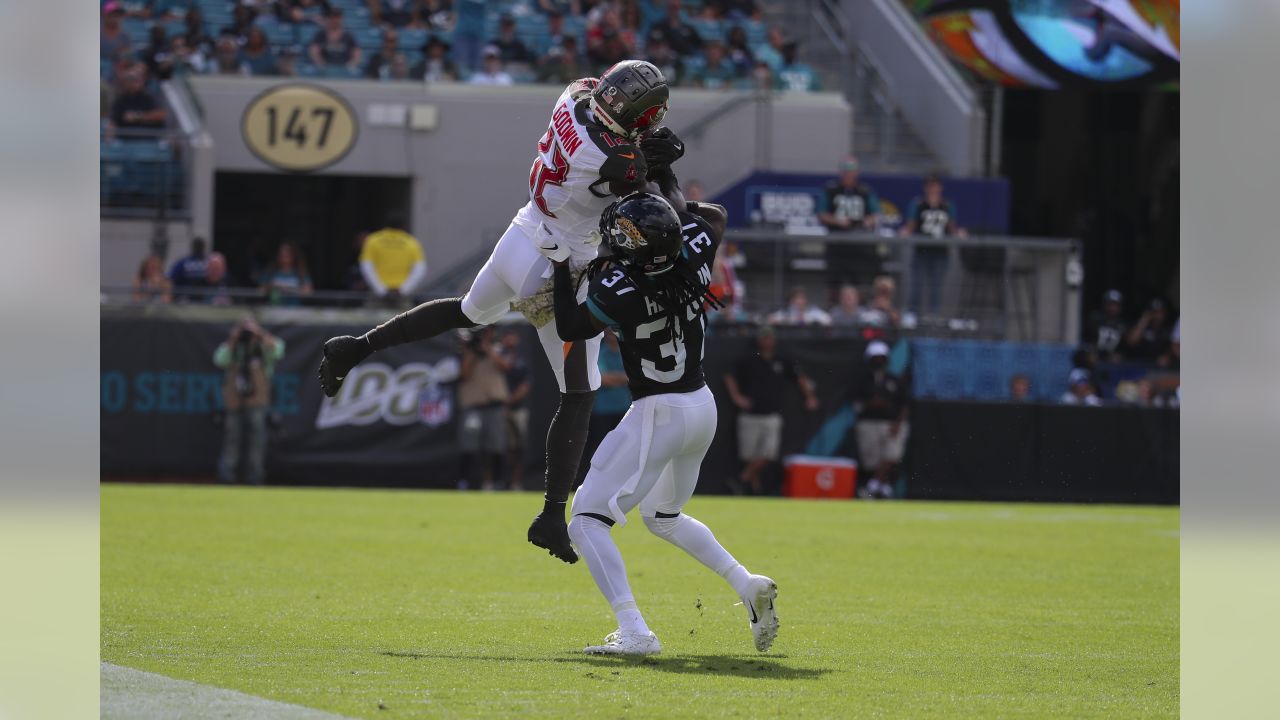 Buccaneers: Are Breshad Perriman, Bradley Pinion on chopping block?