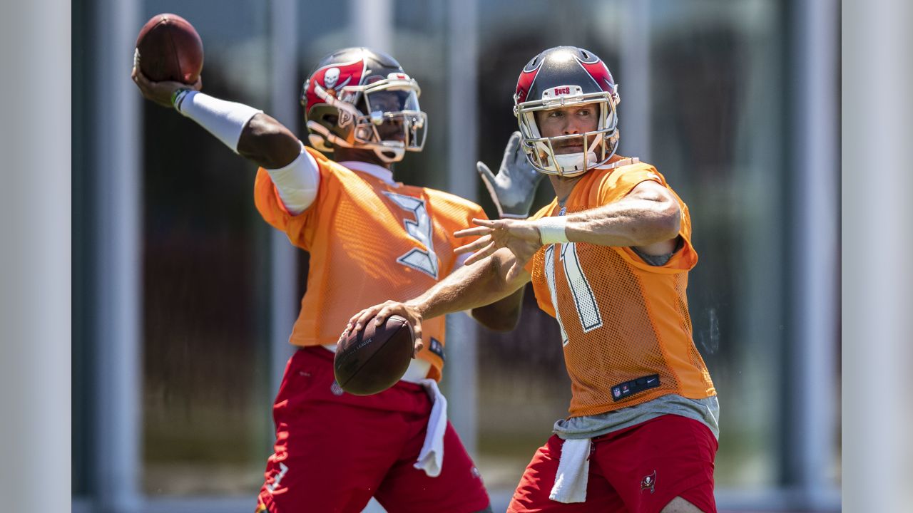 Pro Football Talk Sees Big 2019 for Jameis Winston, Vita Vea & OJ Howard