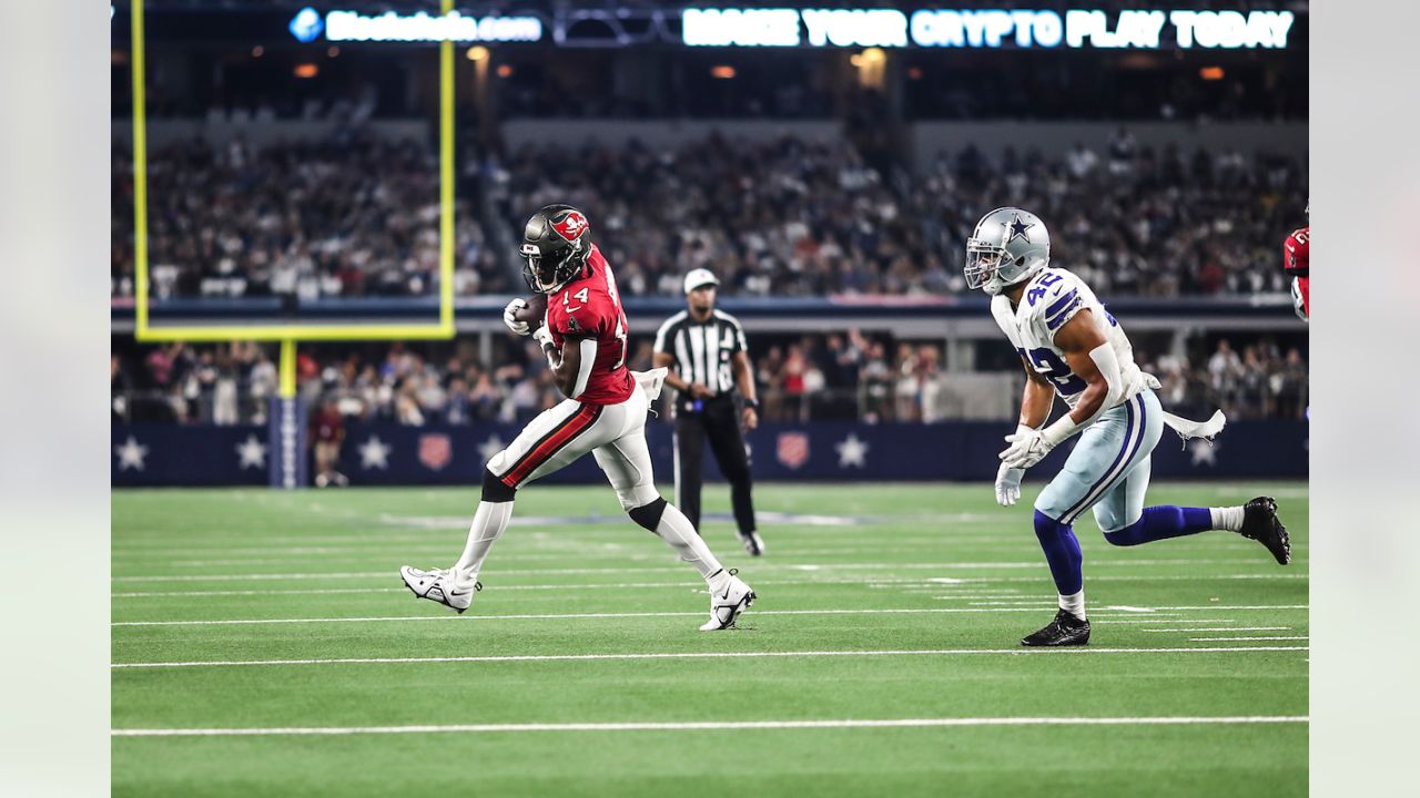 Cowboys vs. Buccaneers final score, results: Tampa Bay defense shuts down  Dallas offense in dominant Week 1 win