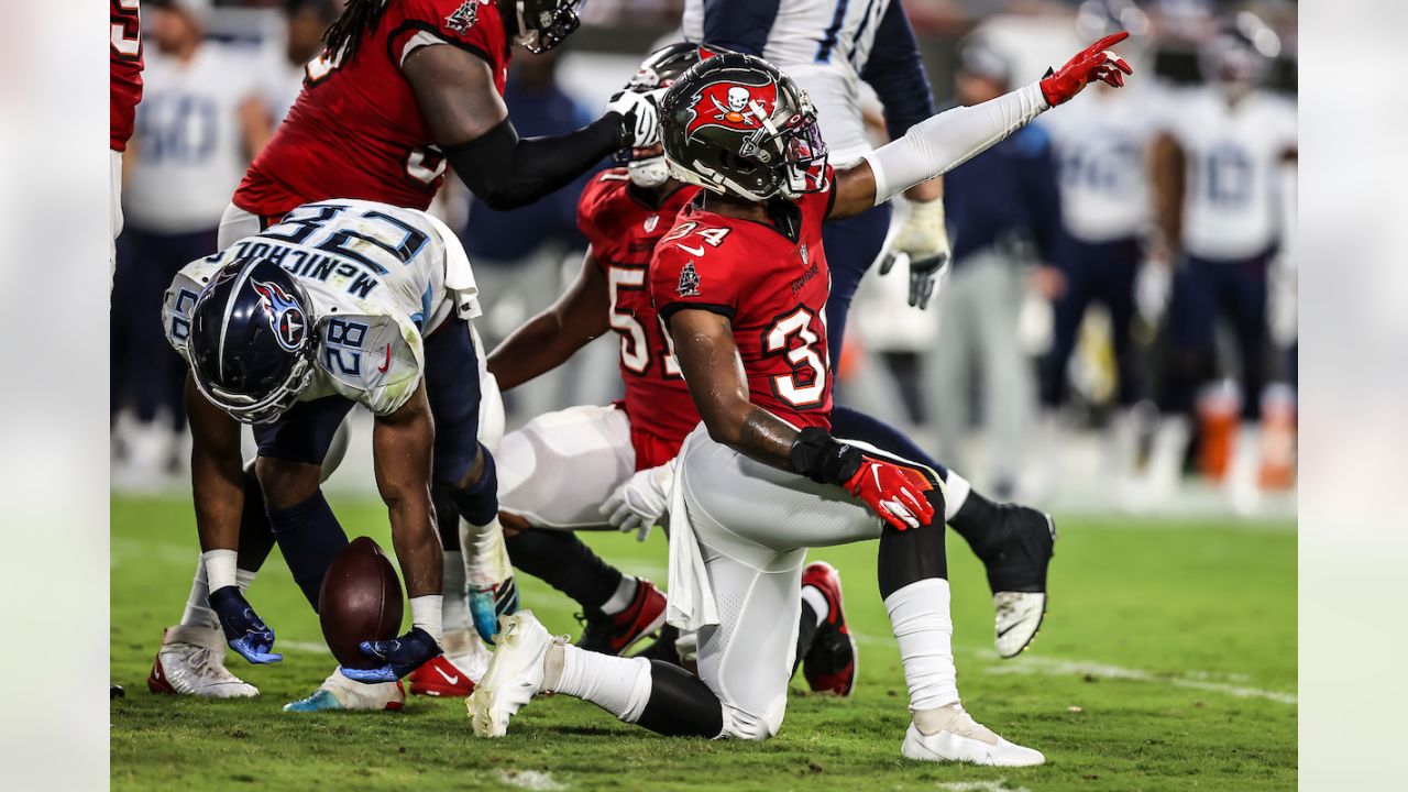 Titans preseason vs Bucs 2009, gravescout