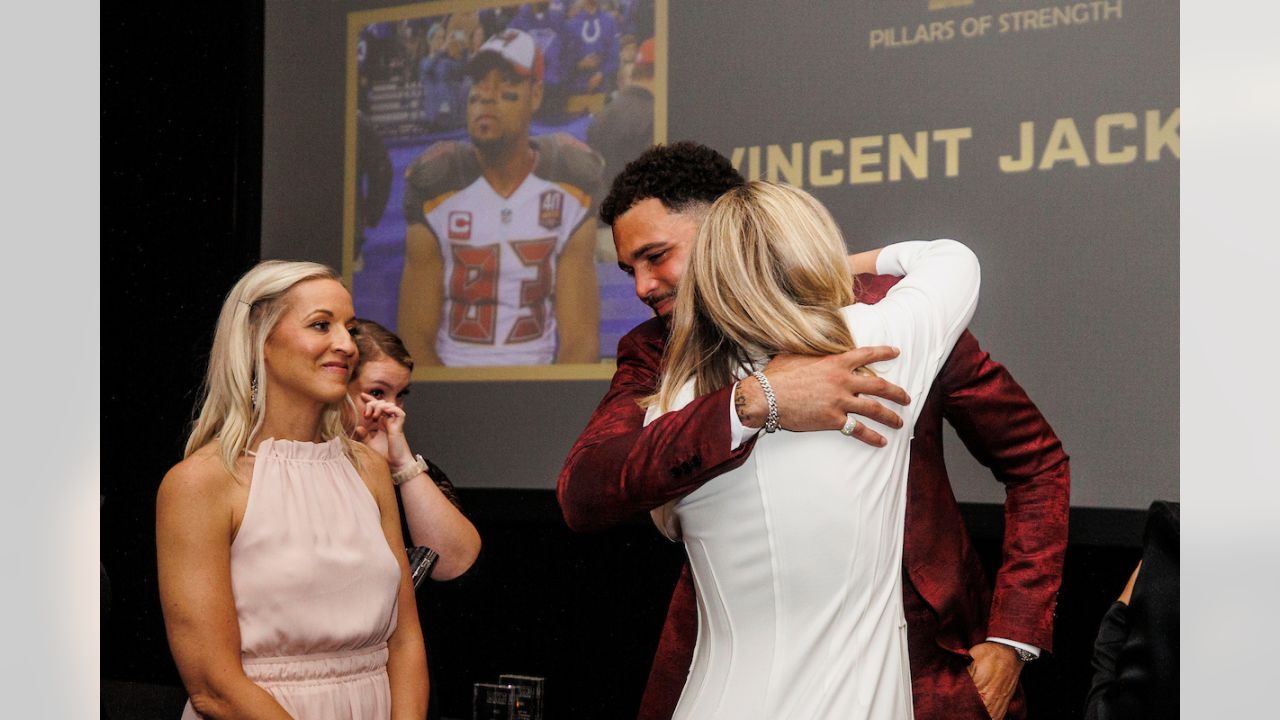 Mike Evans' Personal Life, Siblings, Parents, Wife, Kids And Family »