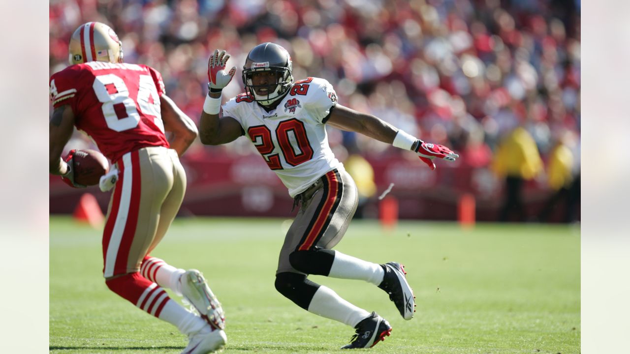 Buccaneers' Ronde Barber is officially a member of the NFL Hall of Fame - A  to Z Sports