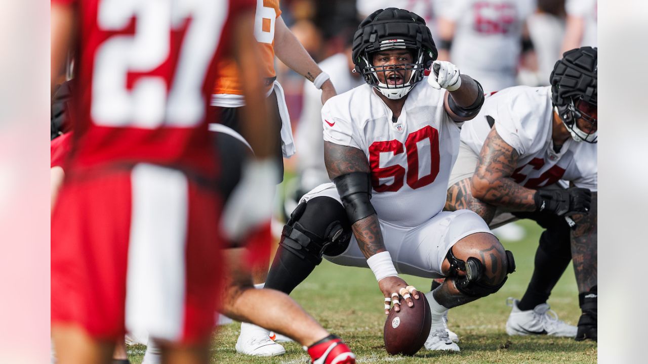 CHARLOTTE, NC - DECEMBER 26: Tampa Bay Buccaneers Offensive Guard Nick  Leverett (60) during an NFL football game between the Tampa Bay Buccaneers  and the Carolina Panthers on December 26, 2021, at