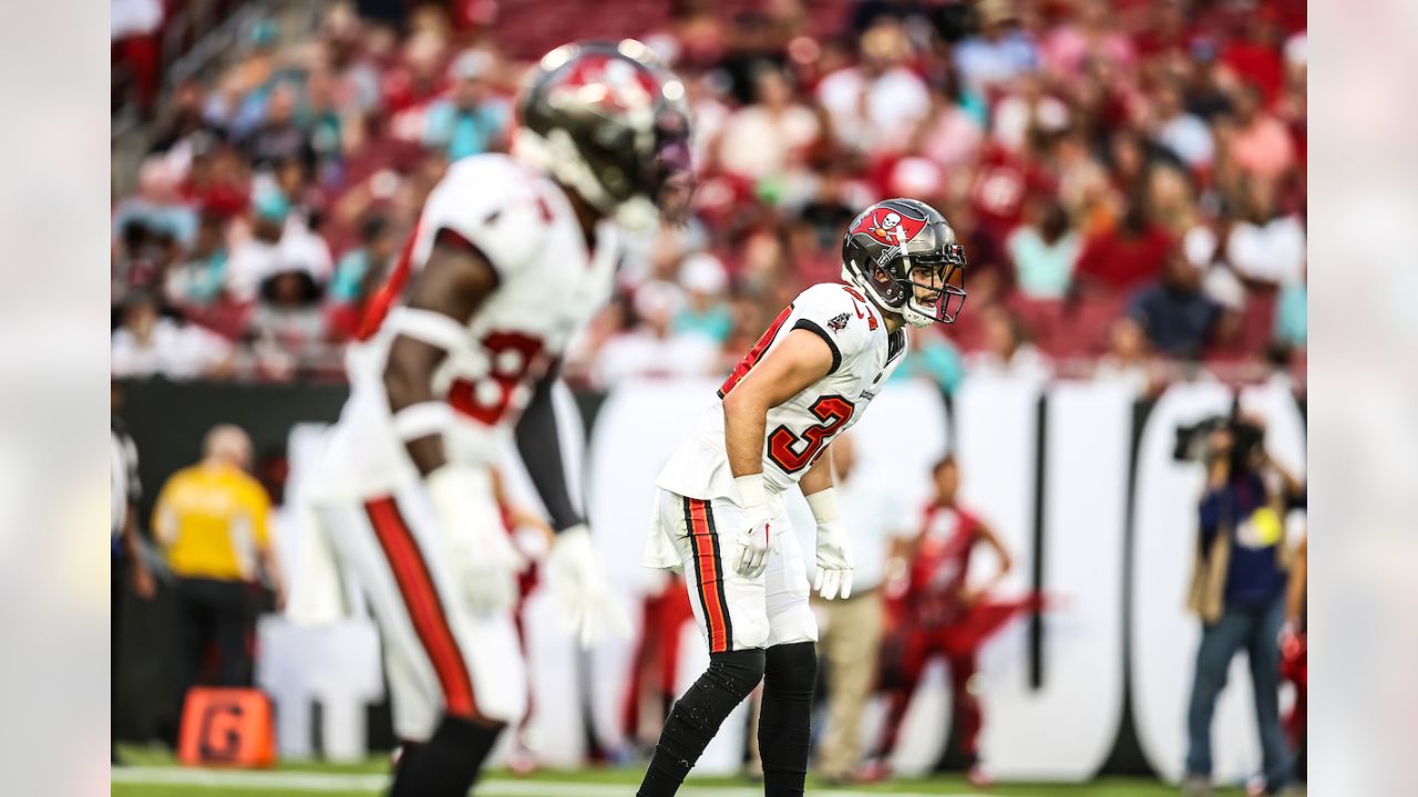 Scenes from Bucs first preseason game, beat Dolphins 26-24