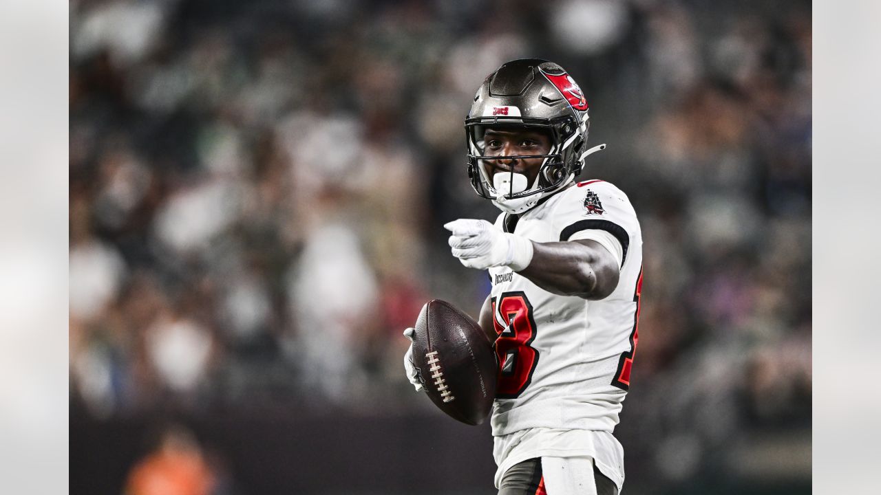 Tampa Bay Buccaneers quarterback Kyle Trask (2) throws a pass during  warmups for an NFL football game against the Chicago Bears, Sunday, Sept.  17, 2023, in Tampa, Fla. (AP Photo/Chris O'Meara Stock