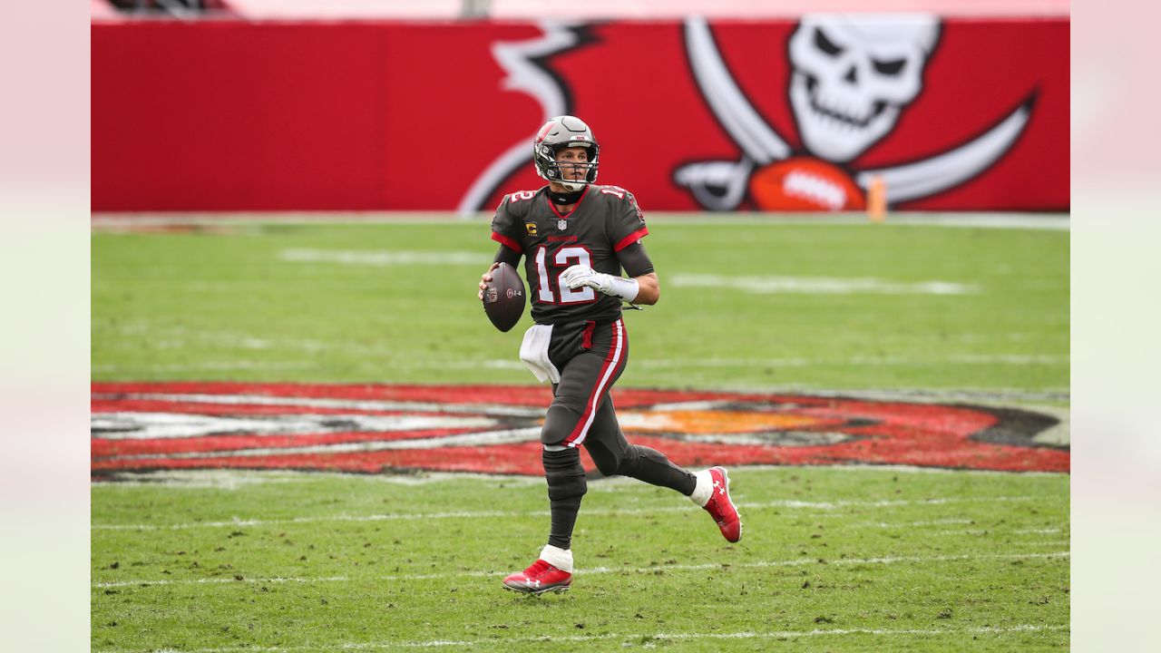 Bucs Finish 11-5, Beat Falcons 44-27 - Bucs Nation