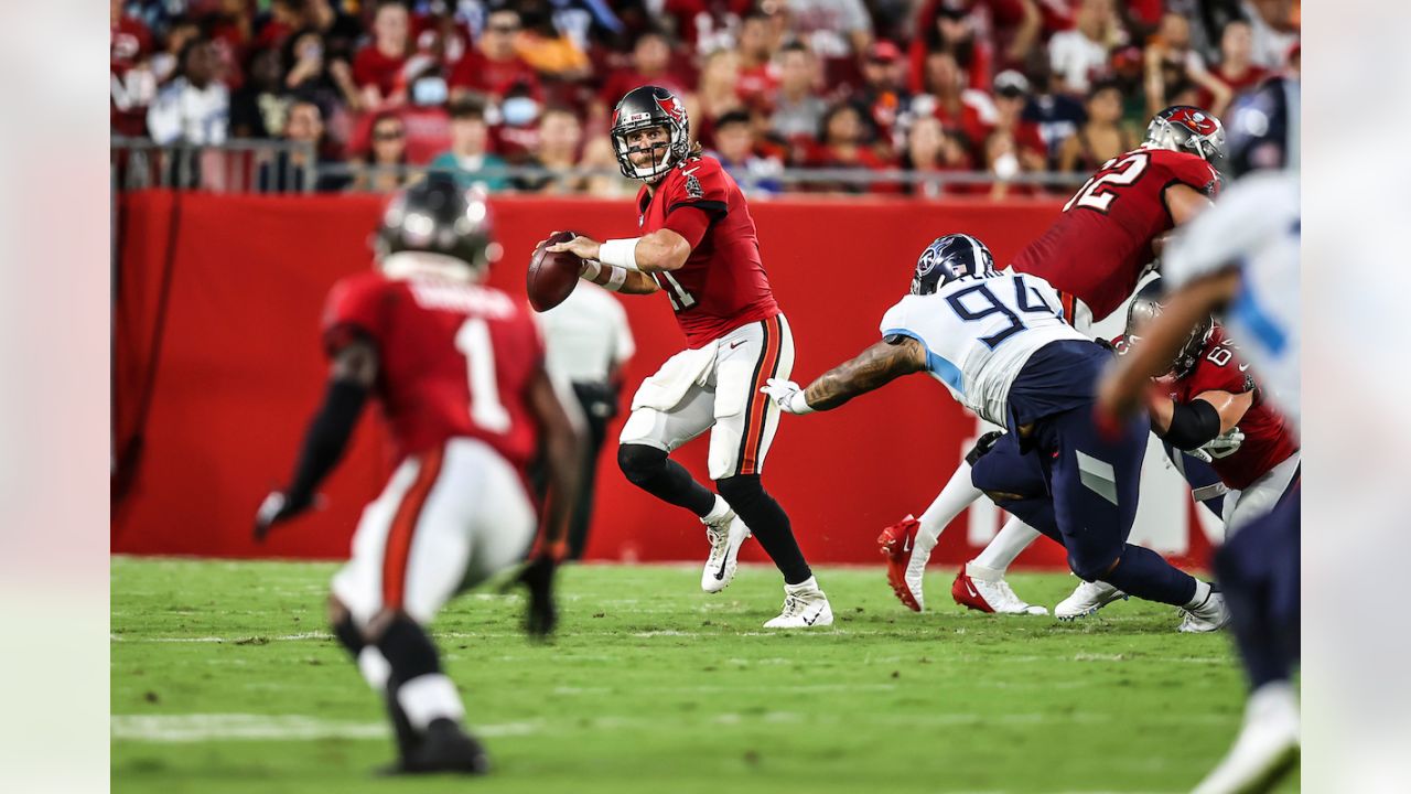 Bucs lose second preseason game with Titans