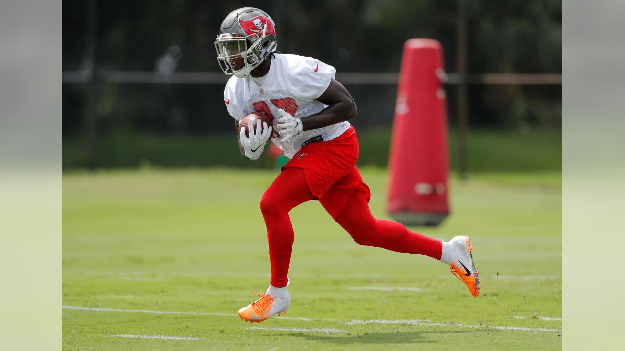 Buccaneers depth chart reveals some clarity at running back - Bucs