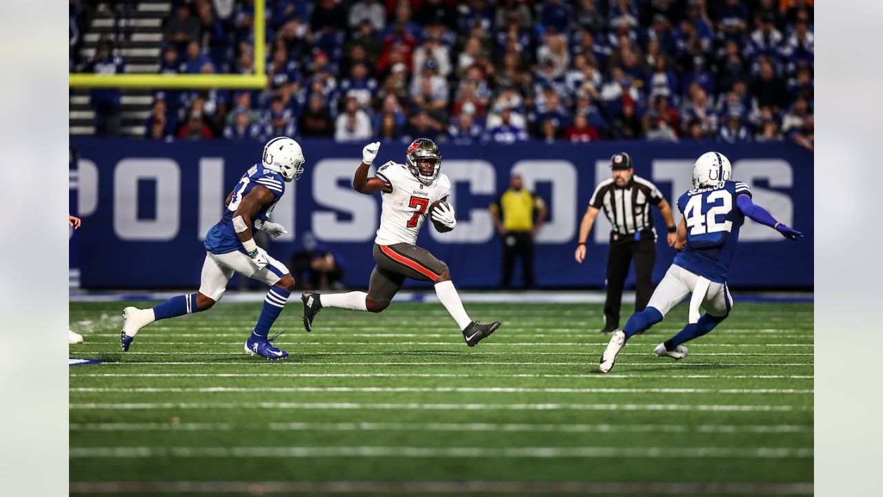 HIGHLIGHTS: Buccaneers Defeat Indianapolis Colts 38-31 in Week 12