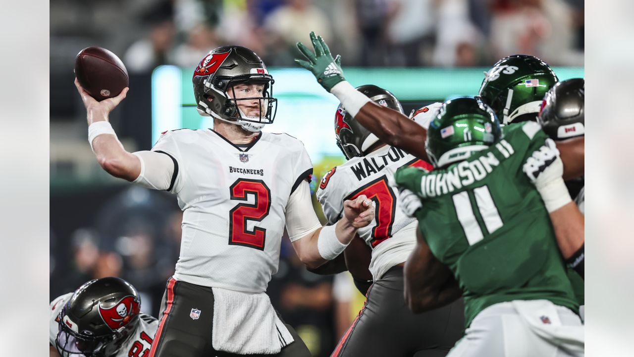 Mayfield sits while Trask plays in Bucs' 13-6 preseason win over Jets.  Backup Wolford injures neck