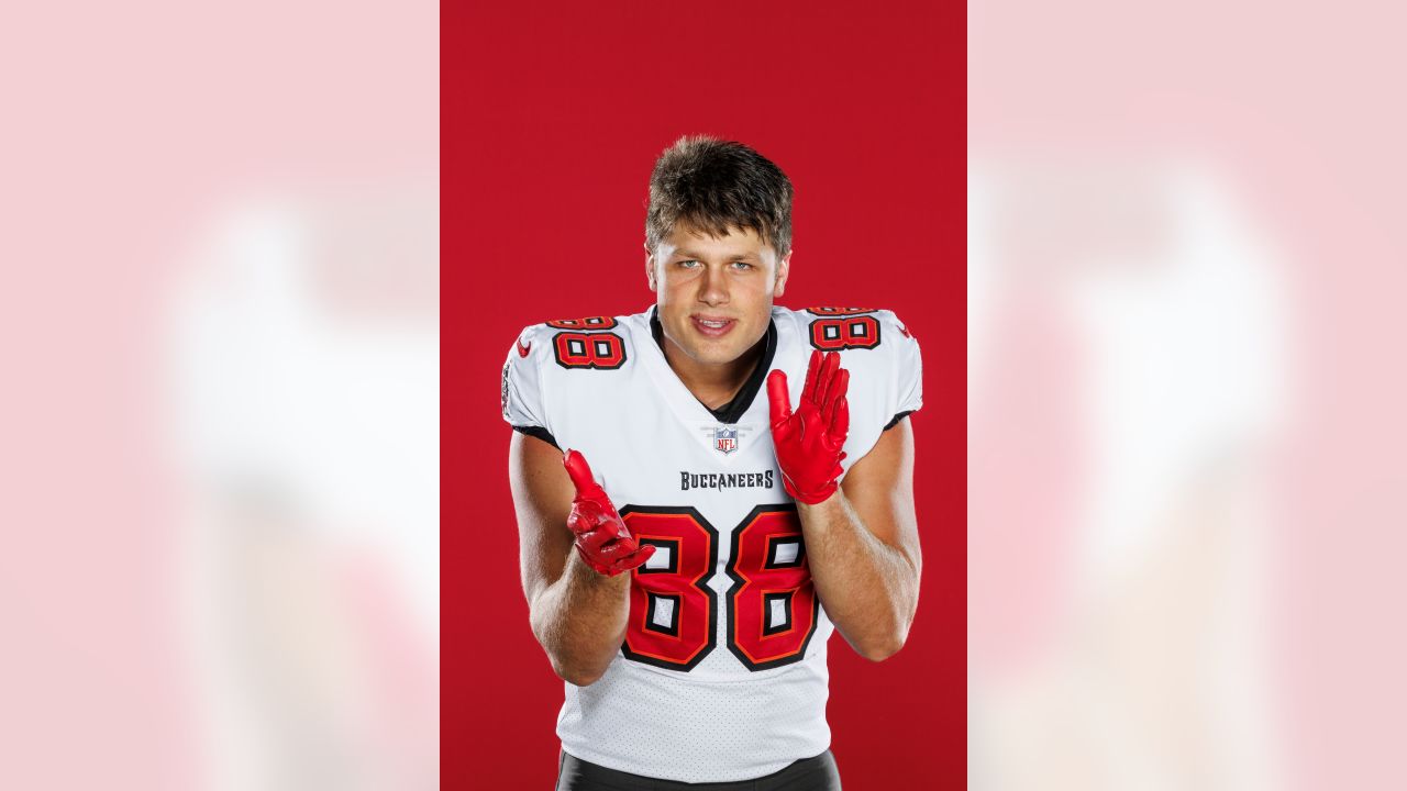 June 12, 2023, Tampa, Florida, USA: Tampa Bay Buccaneers tight end Cade  Otton (88) attends the