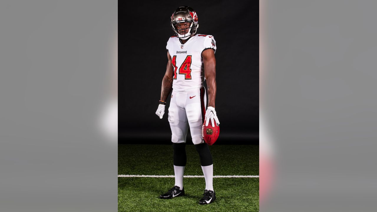 Could Nike Be Planning Big Changes to the Buccaneers Uniforms?