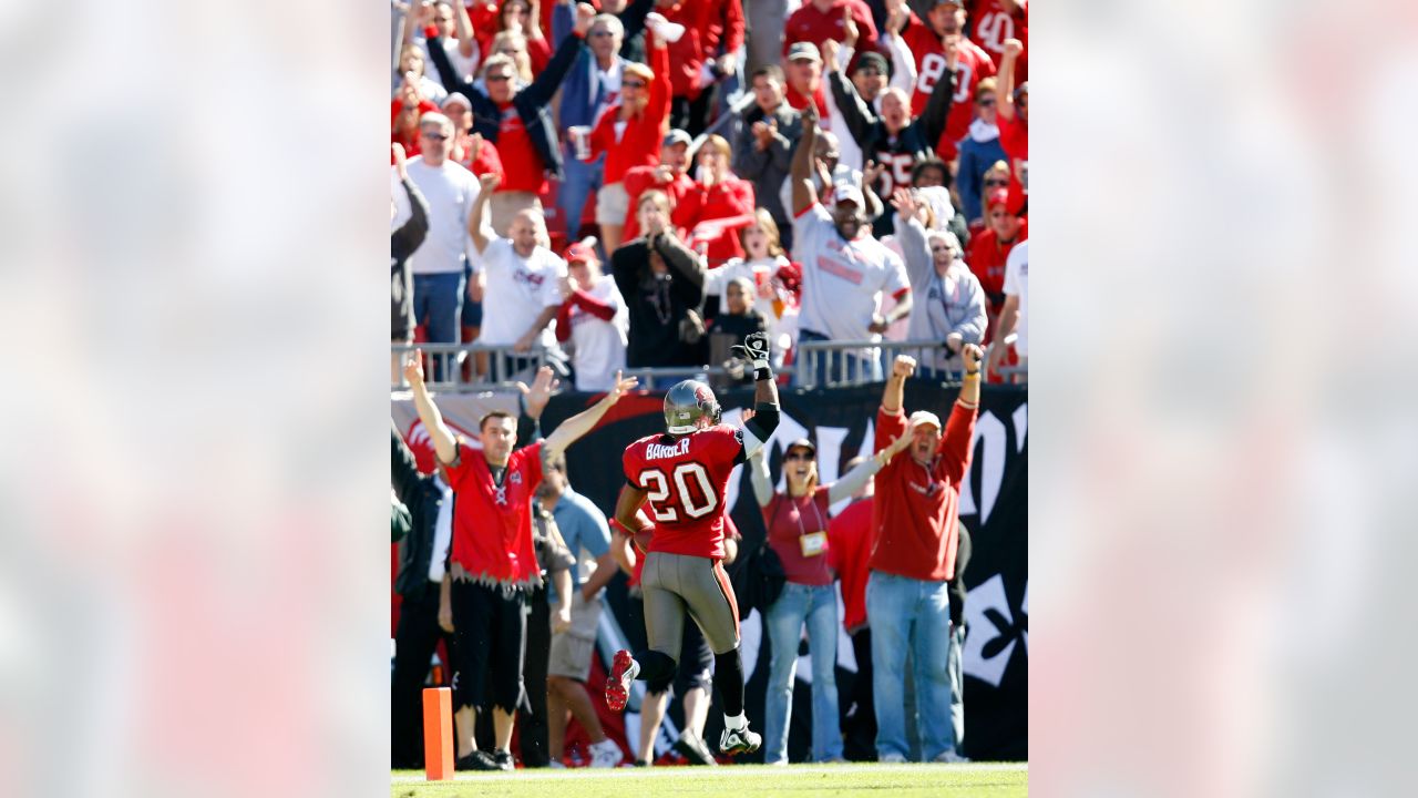 : 2023 Score #68 Ronde Barber Tampa Bay Buccaneers Official NFL  Football Card in Raw (NM or Better) Condition : Sports & Outdoors