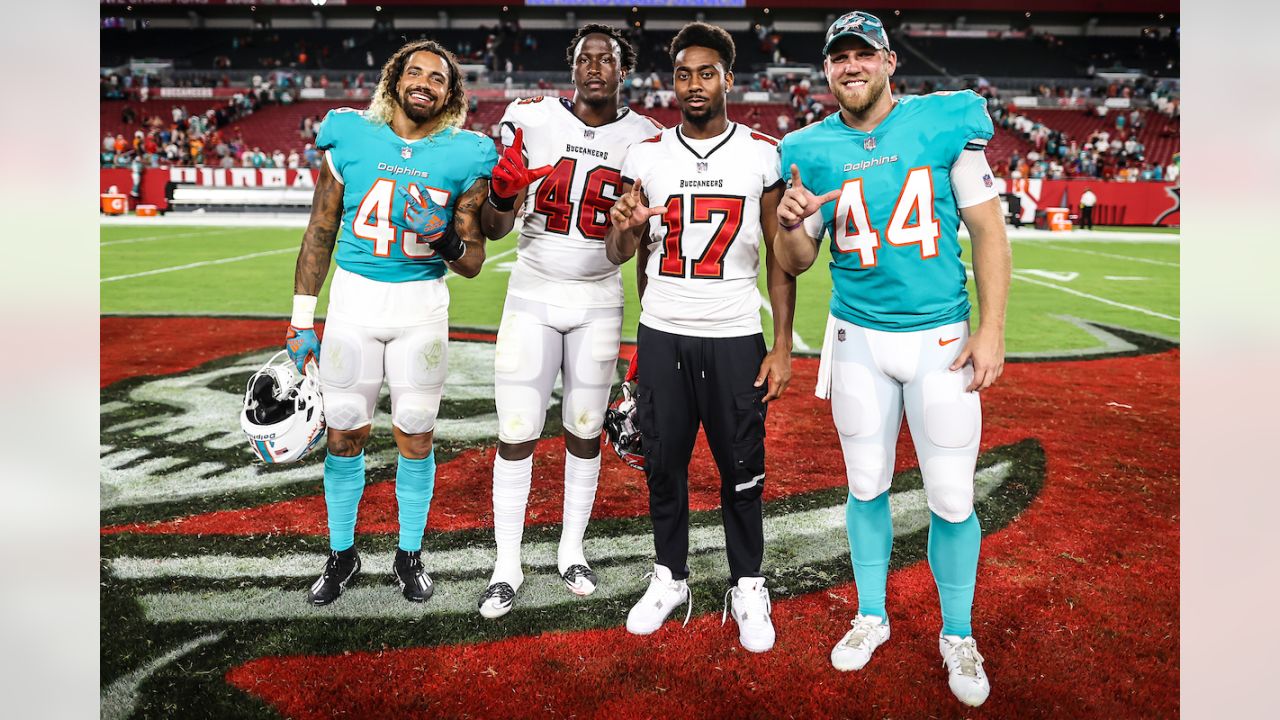 Miami Dolphins running back Myles Gaskin (37) sets up for a play during the  first half of a preseason NFL football game against the Tampa Bay  Buccaneers, Saturday, Aug. 13, 2022, in