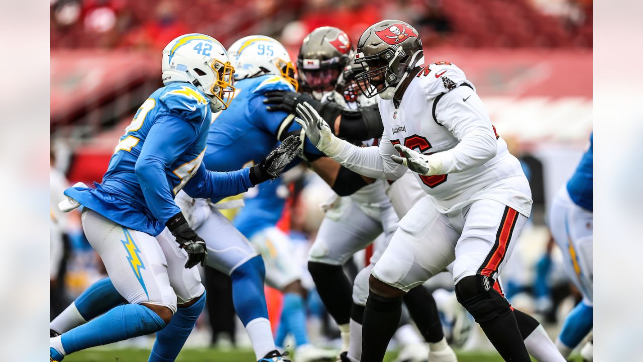 Final Score - Bucs Defeat Los Angeles Chargers 38-31 in Week 4