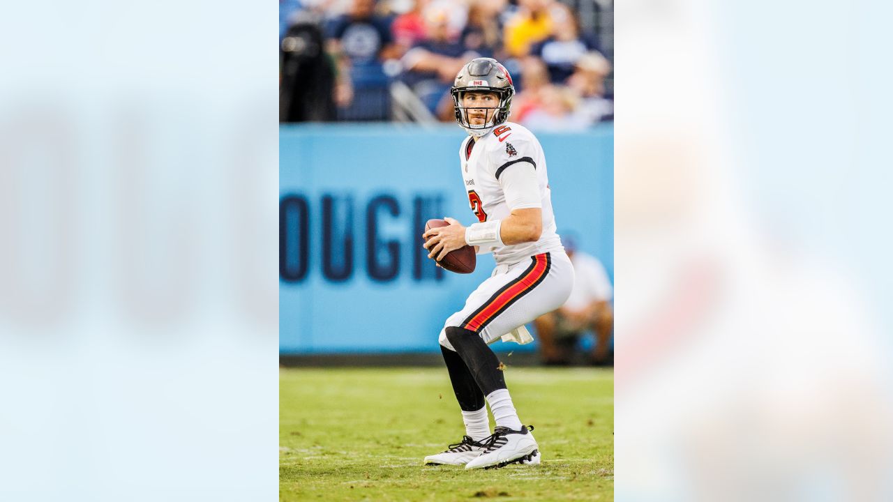 Tampa Bay Buccaneers Sign Quarterback to Active 53-Man Roster