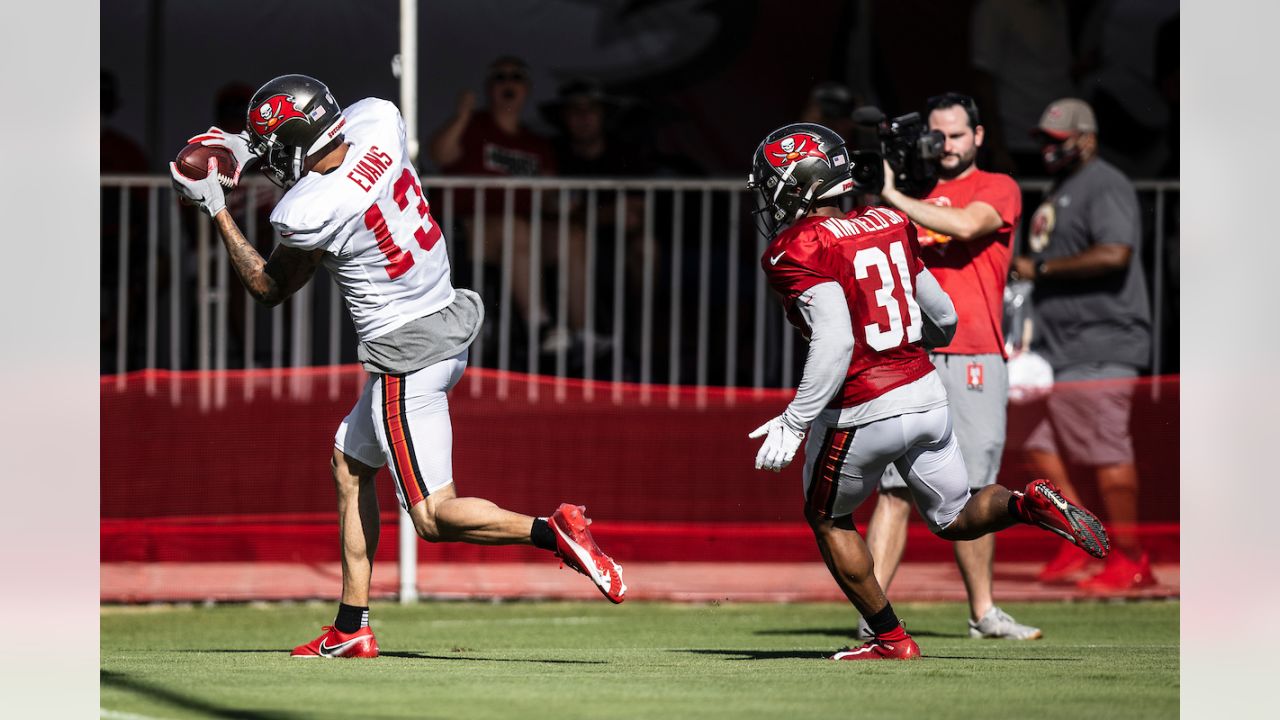 Just more proof from training camp that Mike Evans is awesome