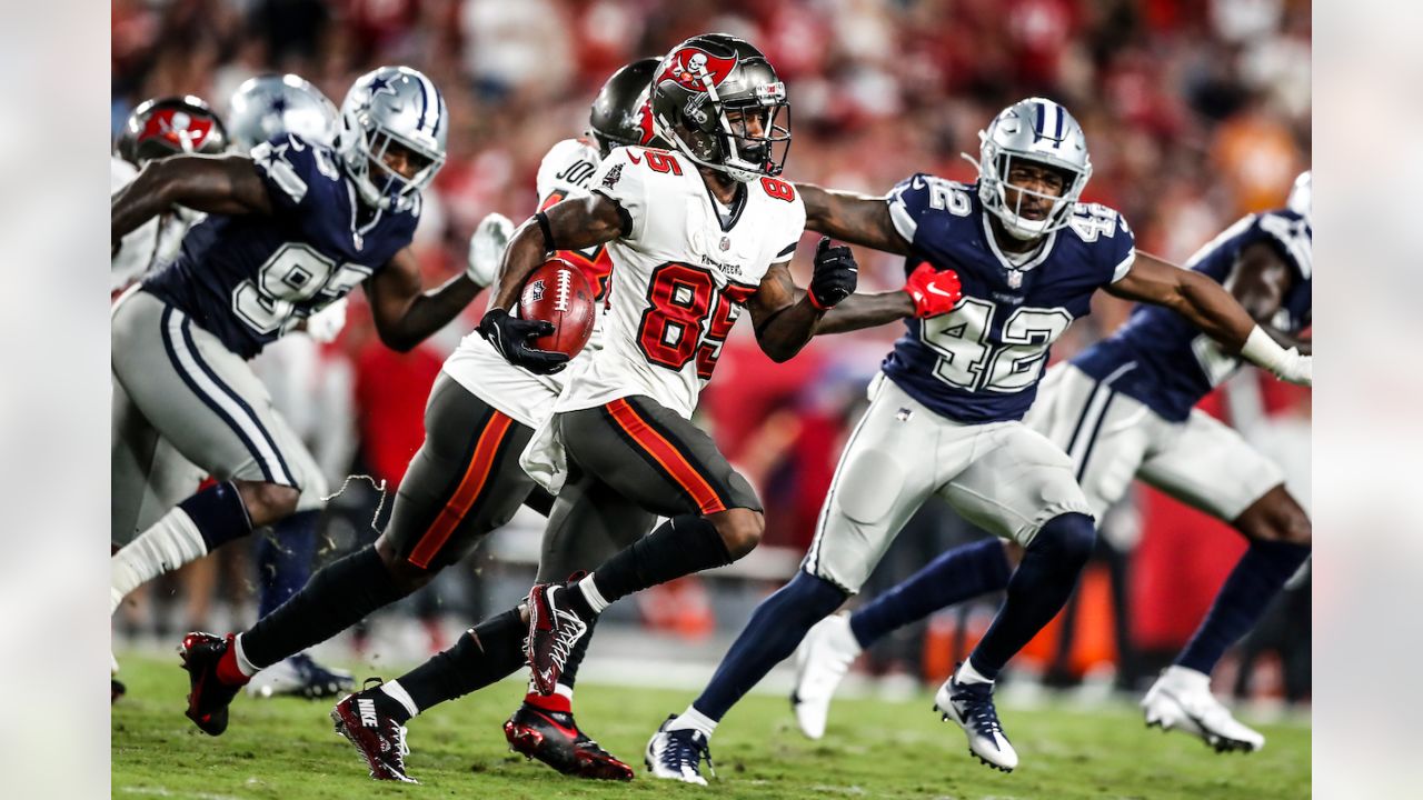 Cowboys come up just short against Buccaneers 31-29 - Blogging The