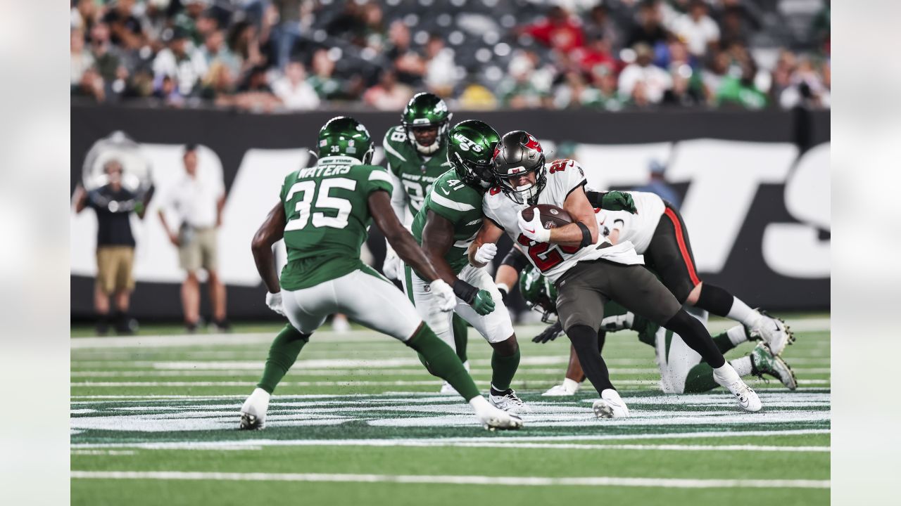 Trask tosses TD pass to Trey Palmer in Bucs' 13-6 preseason win over Jets