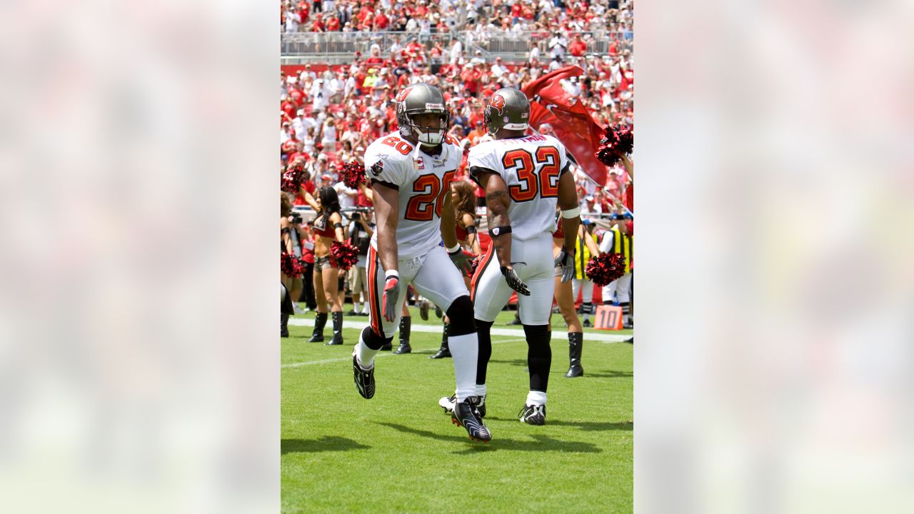 Buccaneers Announce 2023 Home Game Themes, Including Creamsicle Uniforms  and Rondé Barber HOF Game