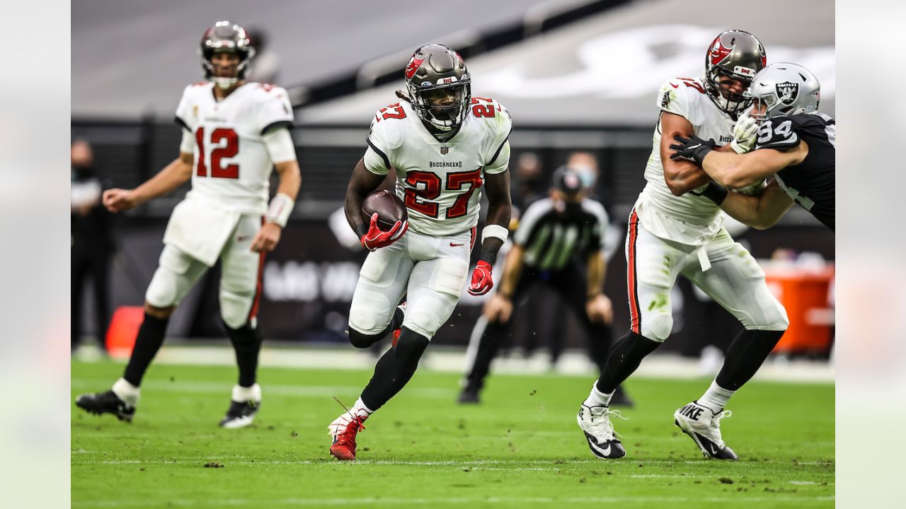 Tampa Bay Buccaneers beat Las Vegas Raiders 45 to 20