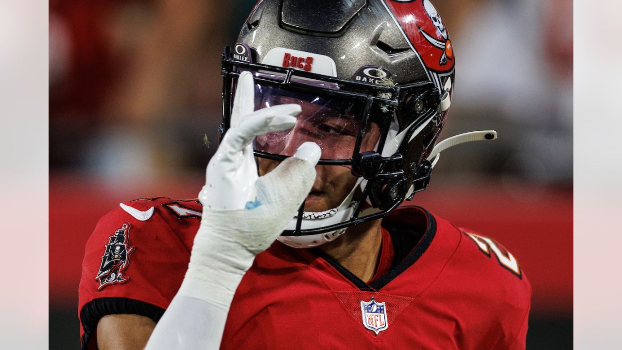 NFL free agency 2023: Buccaneers should retain Nick Leverett, Anthony  Nelson - Bucs Nation