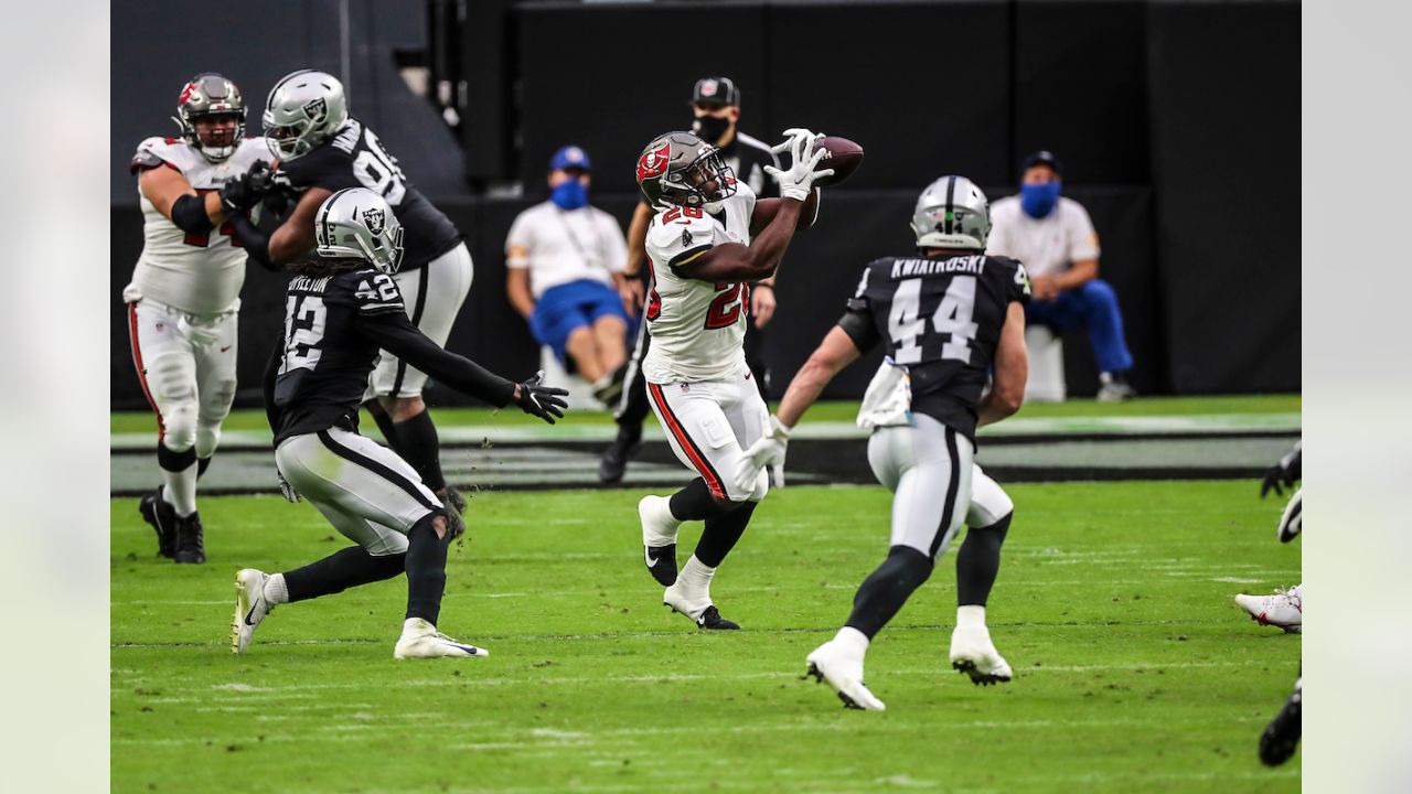 Rapid Reaction: Buccaneers 45, Raiders 20