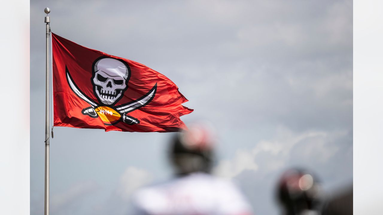 Tampa Bay Buccaneers Flag On The Post: Week of March 1st — Outside Leverage