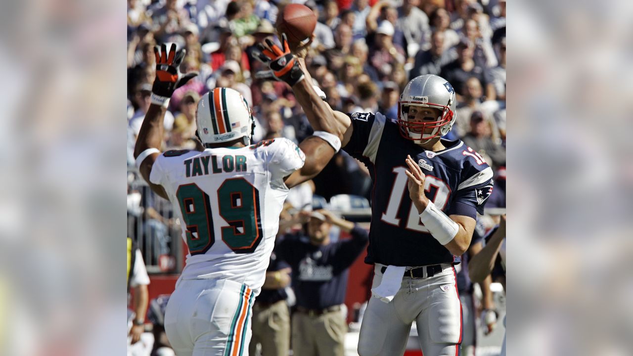 Indianapolis Colts quarterback Peyton Manning (18), Super Bowl MVP, calls  an audible at the line of scrimmage at the end of the second quarter of Super  Bowl XLI at Dolphin Stadium in