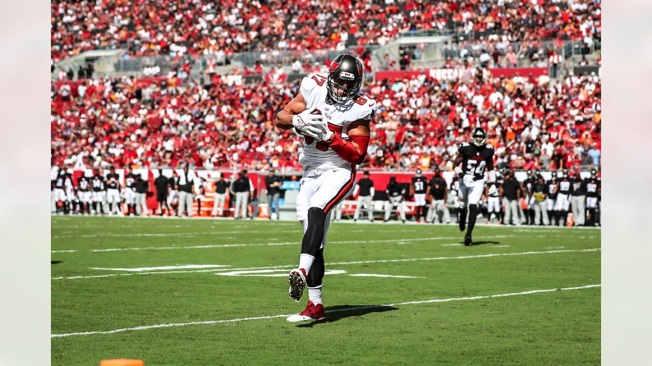 Bucs 48, Falcons 25: Tom Brady, Mike Edwards spark Tampa Bay's big win