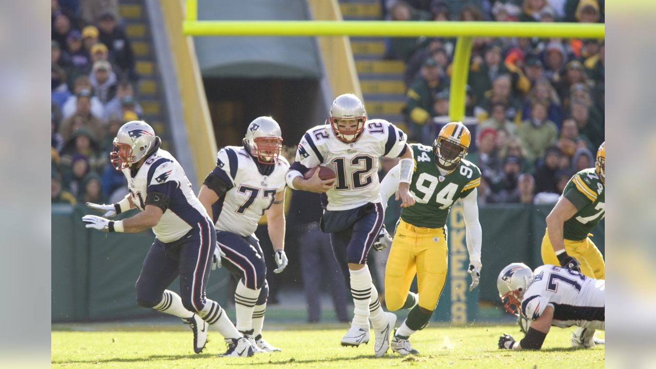 Green Bay Packers quarterback Brett Favre watches a replay on a stadium  video monitor during the second half of an NFL football game on Thursday,  Dec. 21, 2006 in Green Bay, Wis. (