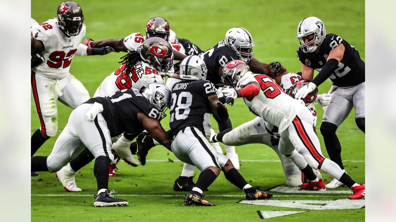 Buccaneers Topple Raiders 45-20, Move To 5-2 - Bucs Report