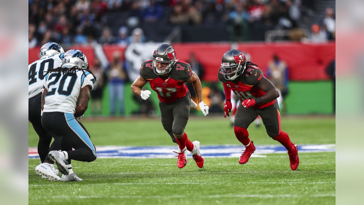 Panthers Defeat Buccaneers 37-26 in London in Week 6