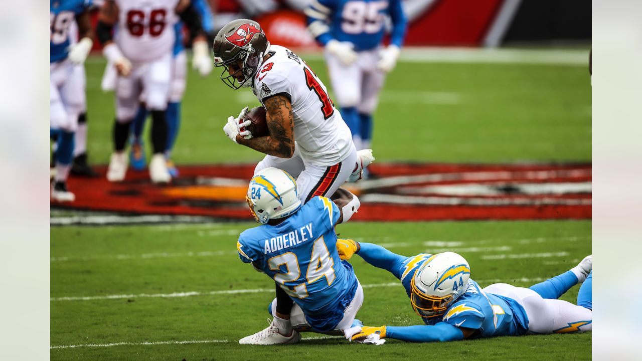 Bucs get touchdowns from offense, defense, special teams to beat Chargers  34-24